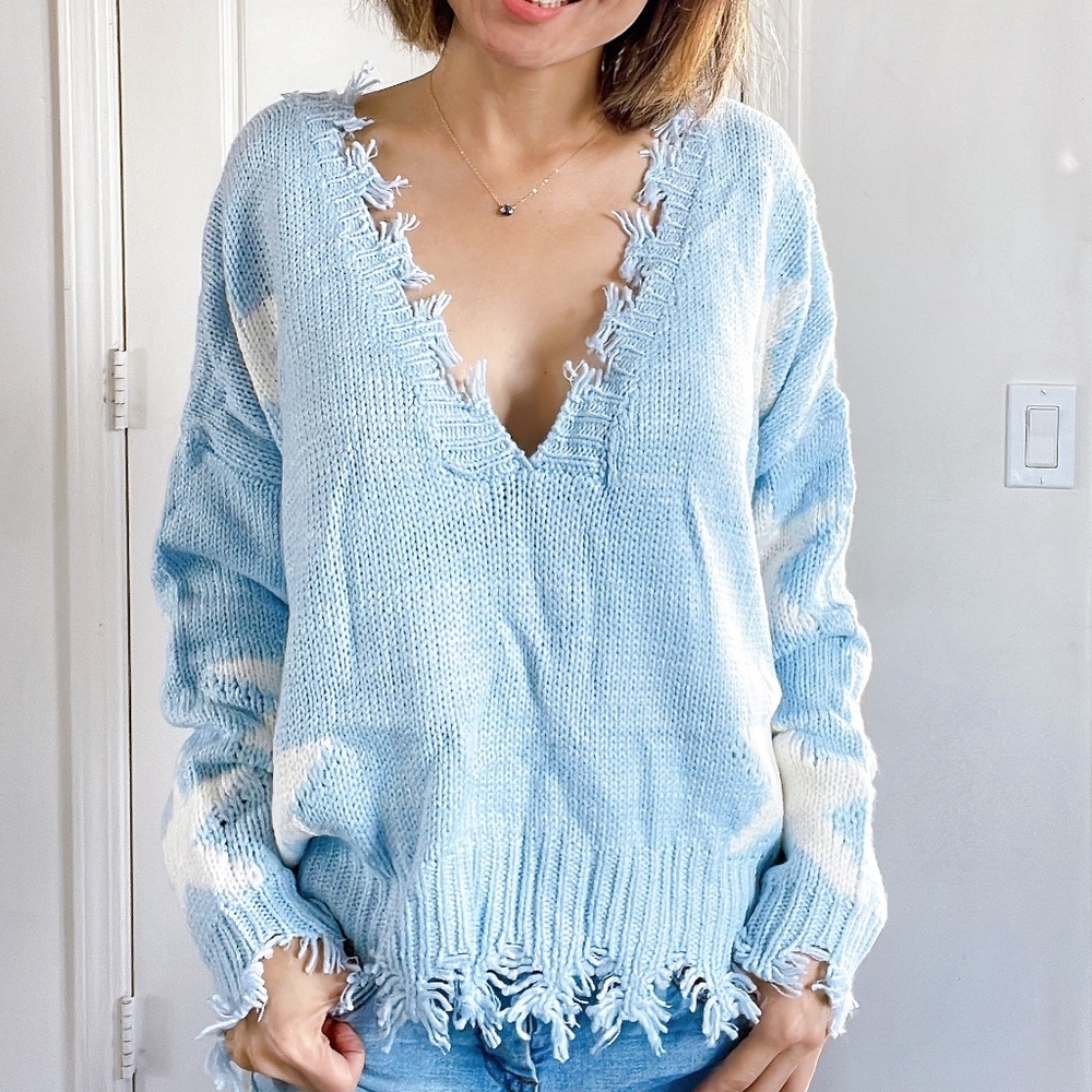 Cozy Distressed Star Print Sweater Top - Picture 9 of 12
